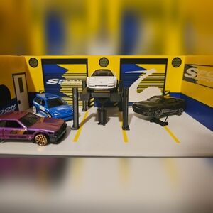 Hot wheels garage spoon sports photo shoot treasure hunt